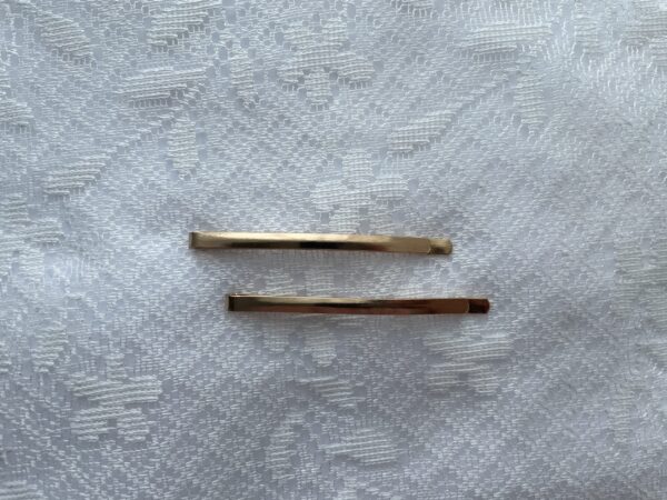 027 Haarnadeln Gold