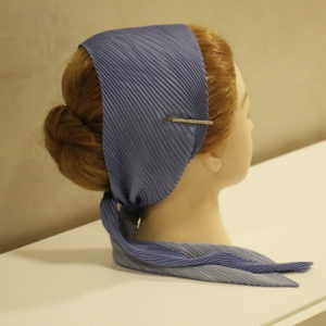 360 Plisseeschal Rauchblau